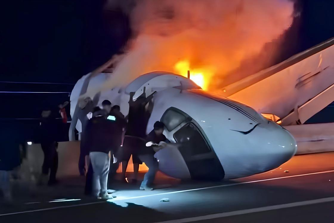 One Dead, Five Injured After Private Jet Crashes Near Laredo Airport